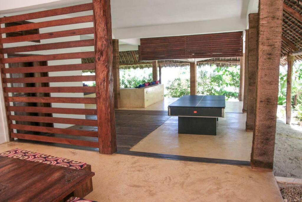Palafitta Zanzibar فيلة بينجوي