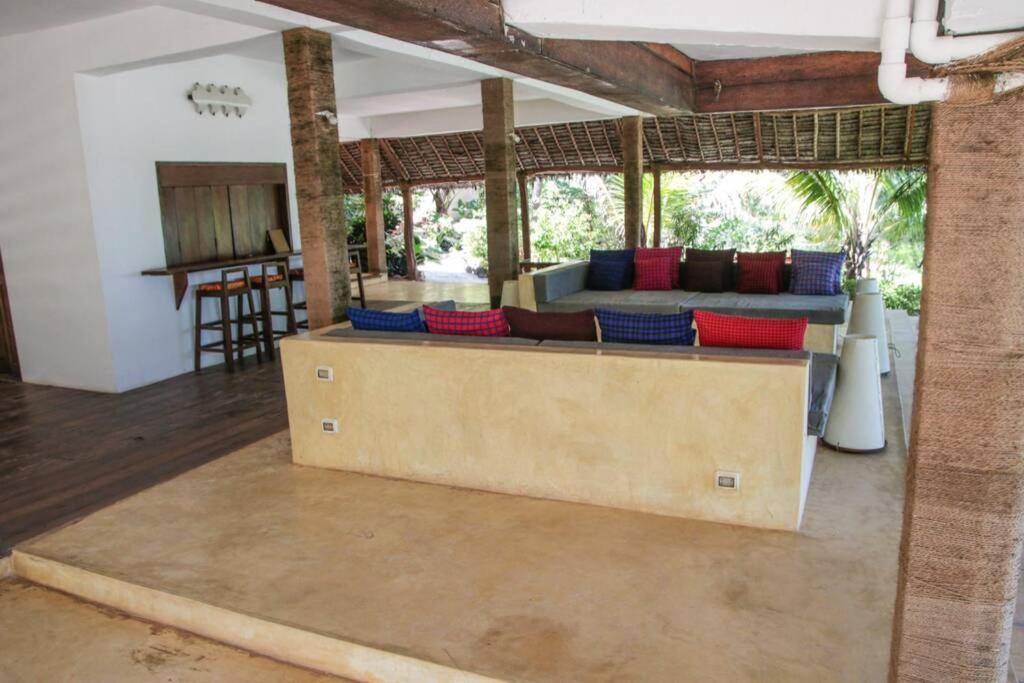 Palafitta Zanzibar * بينجوي