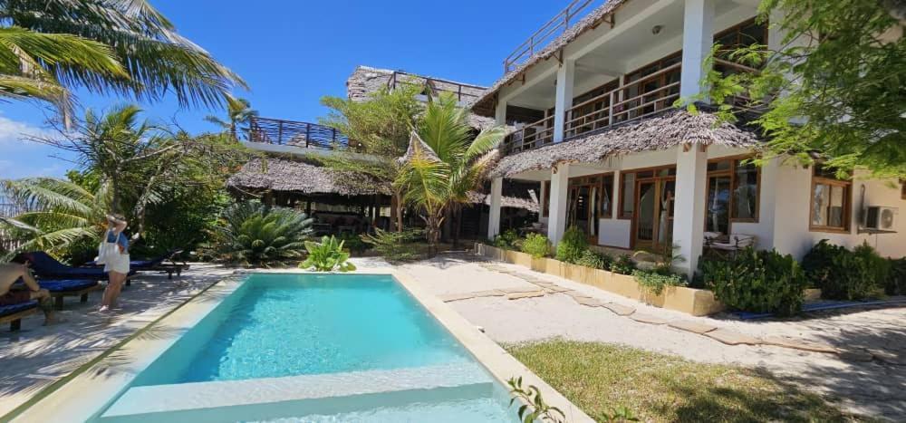 فيلة Palafitta Zanzibar بينجوي